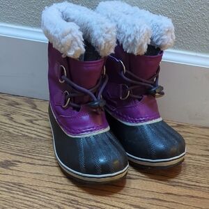 Excellent Condition Sorel Kids Yoot Pac Snow Boots - Size 13